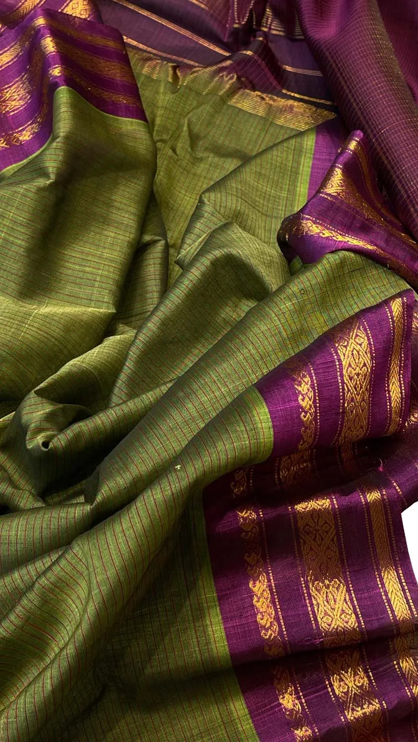 Green Gadwal Handloom Pure Cotton Saree - Elegant and Eco-Friendly