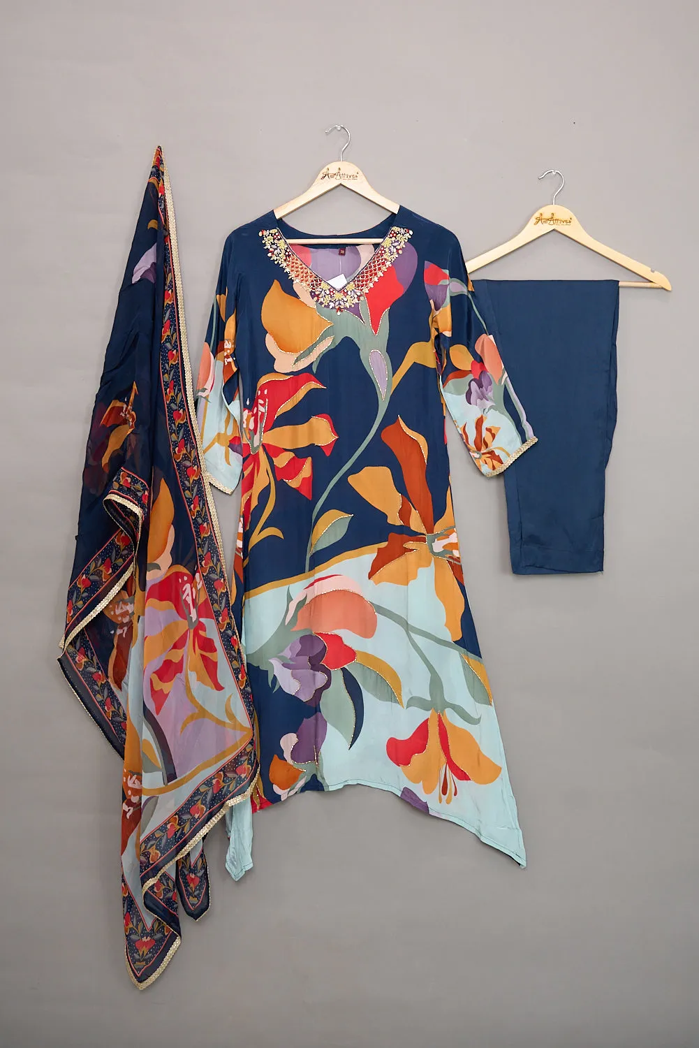 Kurta Pant and Dupatta set in Crape